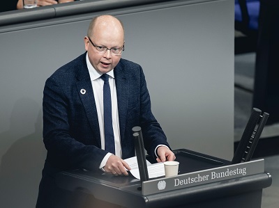 Stefan Seidler redet im Bundestag