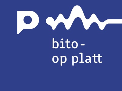 Logo Podcast bito op platt